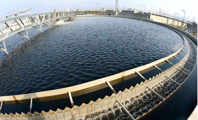 ��ˮ���óͷ�װ��װ��ע������