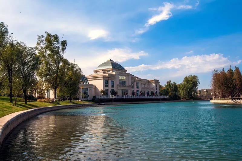 ����������ˮ��������Ӿ��