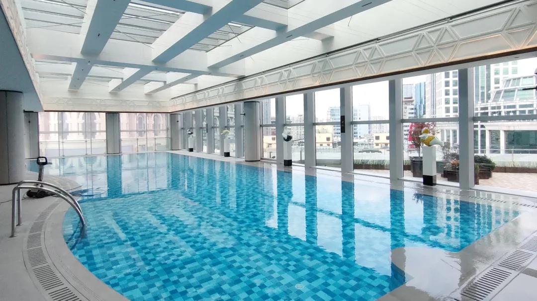 <b>�Ϻ��ùݽ���ӭ����һ������Ӿ�أ����������������Ͼ���·��</b>