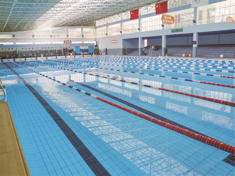 ѧУ��Ӿ��ˮ���óͷ�װ��,ѧУ��Ӿ��װ��